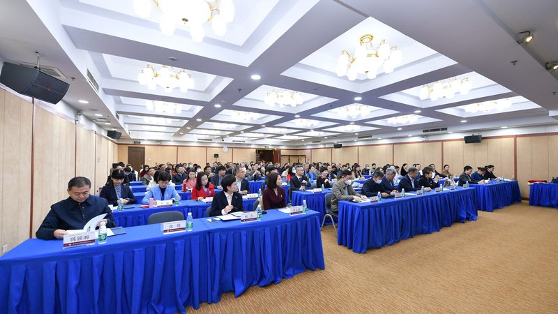K12在线课程报价之谜：揭秘一学期费用的构成与考量